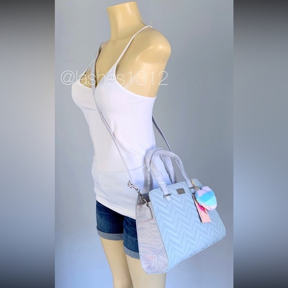 BETSEY JOHNSON Bag Naomi Quilted Satchel - Blue Chevron LBNAOMI - Picture 8 of 8